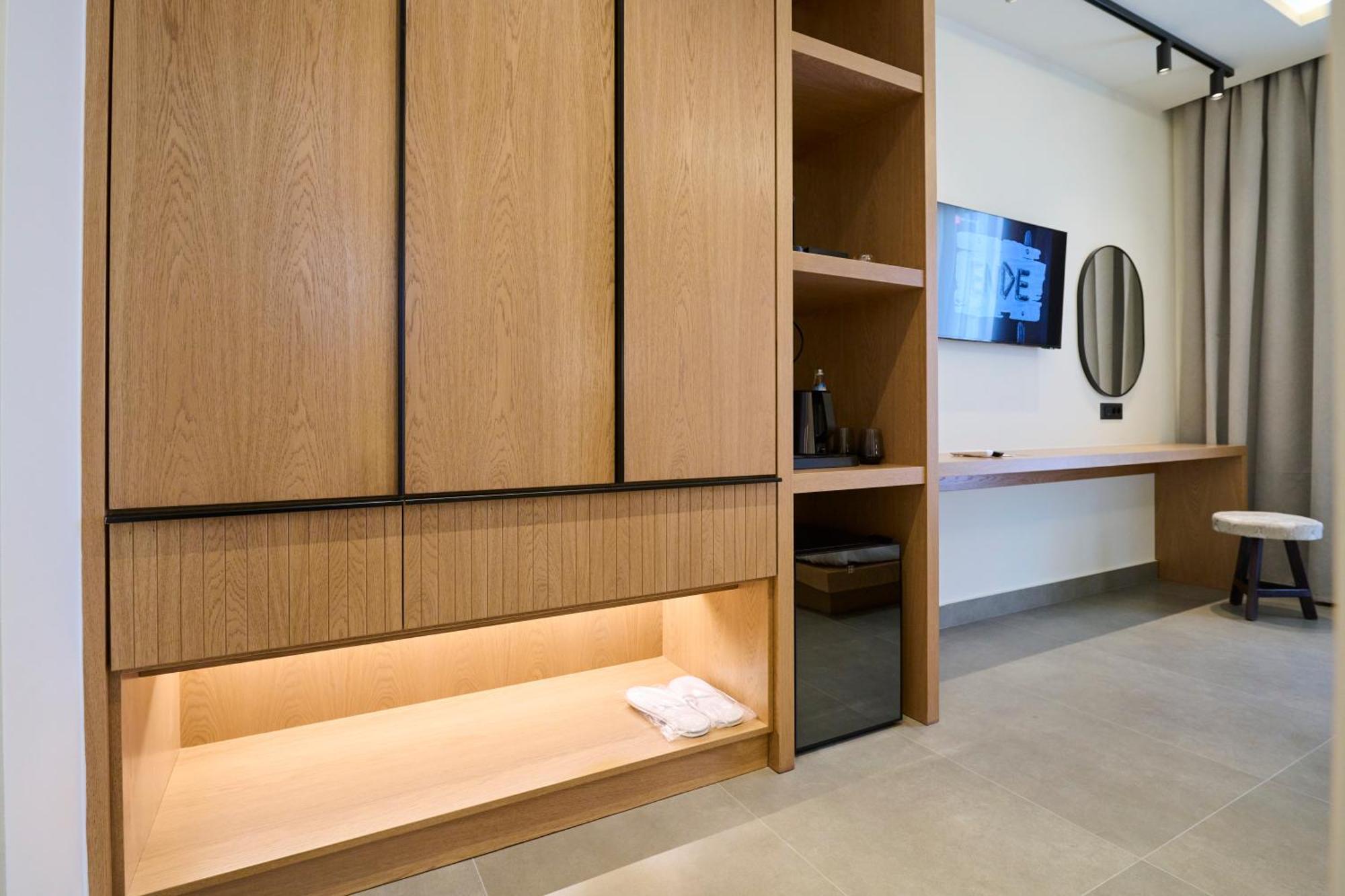 Monarco Executive Rooms Rhodes City Esterno foto